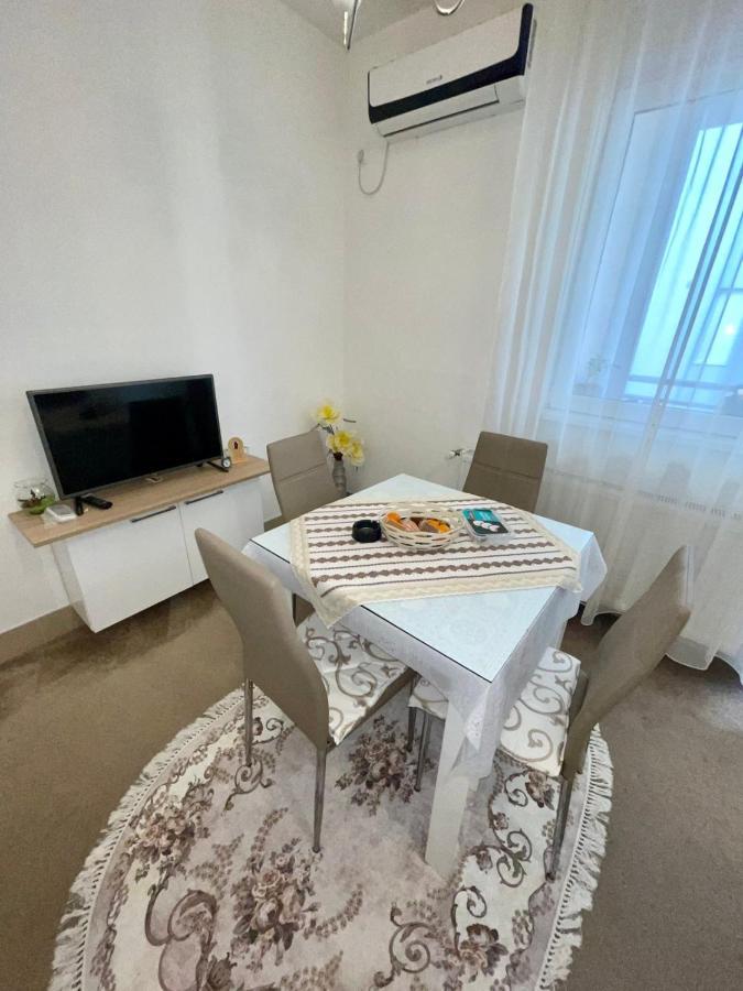 Sladjawing2 Apartment ยาโกดินา ภายนอก รูปภาพ